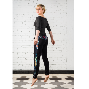 Watch My Back spodnie dresowe / kwiaty